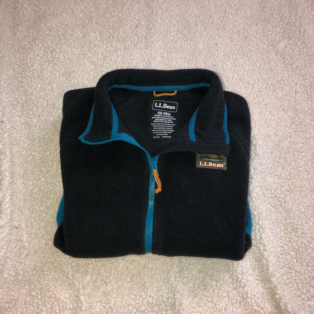 L.L. Bean Fleece - Picture 2 of 2